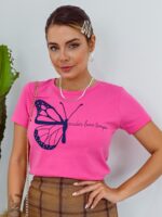 Blusa feminina T-shirt Flávia em algodão, cor lavanda, ajuste regular, confortável e casual para o uso diário.