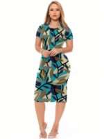 Vestido Tatiana midi, com estampa floral tropical, mangas curtas e caimento ajustado. Modelo perfeito para ocasiões casuais e festivas, em tecido elástico.
