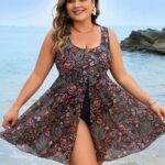 Maiô Plus Size com estampa floral vibrante, cintura alta e alças grossas. Ideal para dias de férias, combinando conforto e estilo boho.