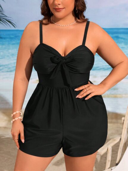 Maiô Plus Size Casual com Shorts, nó na gola e alças grossas. Perfeito para conforto e estilo na praia ou piscina.