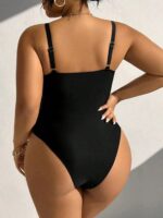 Maiô Plus Size Uma Peça para Ano Novo 2025, ideal para festas elegantes. Conforto e estilo para momentos inesquecíveis.