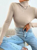 Blusa Feminina de inverno feita em tricô