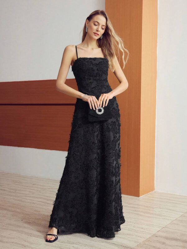 Vestido Com Alça Deslizante e Amarração em Renda Texturizada