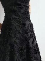 Vestido Com Alça Deslizante e Amarração em Renda Texturizada