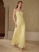 Vestido Com Alça Deslizante e Amarração em Renda Texturizada