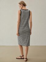 Vestido Longo Tricotado Com Estampa Listrada