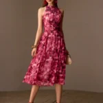 Vestido Midi Com Cintura Franzida e Estampa Floral